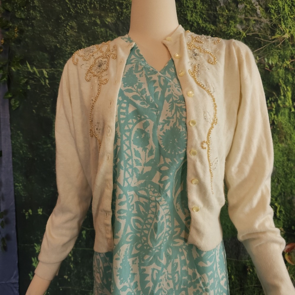 Vintage 1960's Cardigan Sweater Cream Beaded Susan Scott Originals Pinup - Picture 2 of 15
